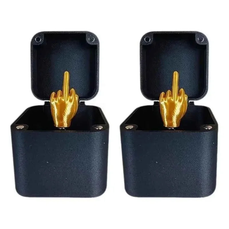 Out of the box pop-up Middle Finger Gift Box Creative Desk Home Decor Gifts Middle Finger Novelty Christmas Funny Prank Gift